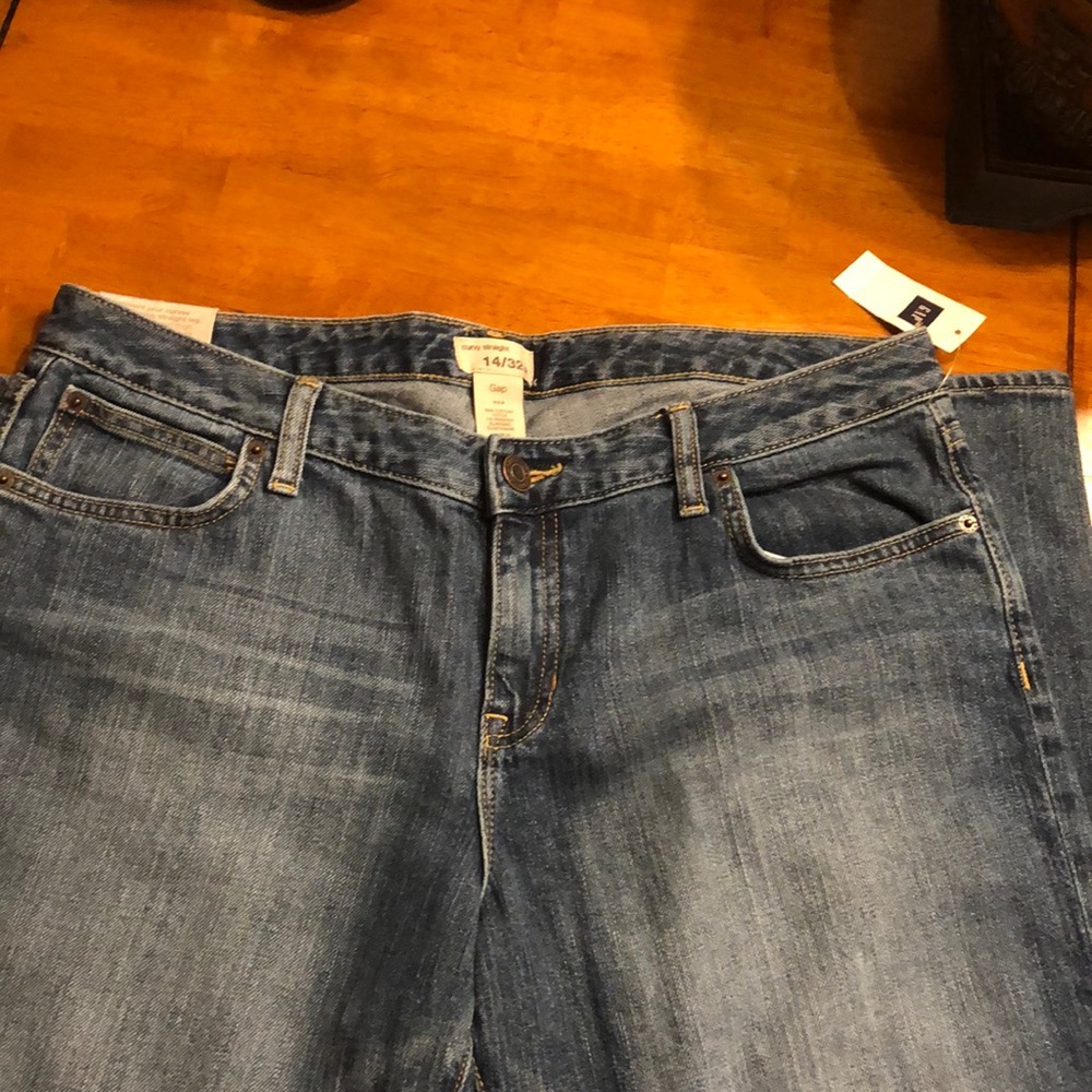 Women’s Gap Jeans